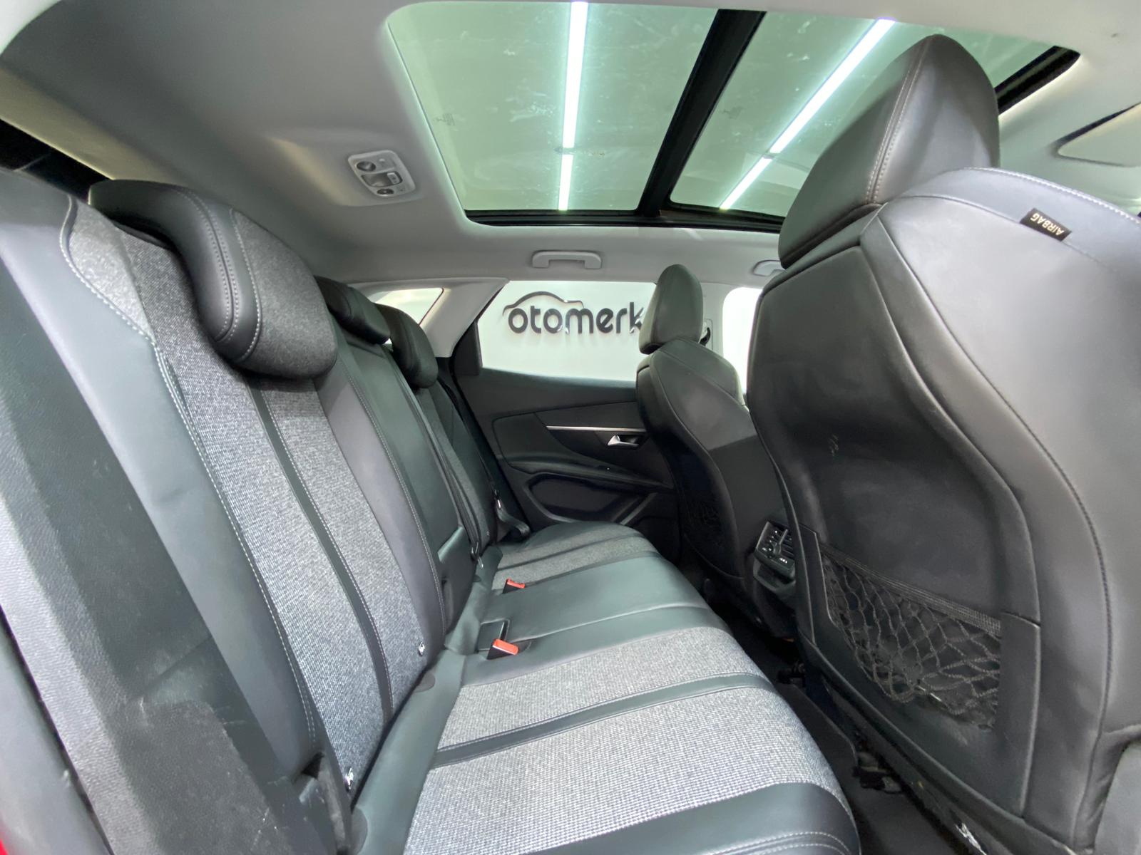 PEUGEOT 3008 28